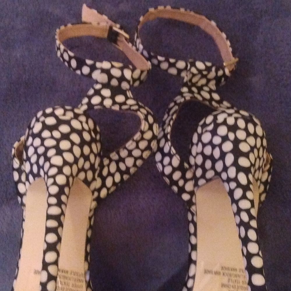 High Heels - Picture 4 of 4